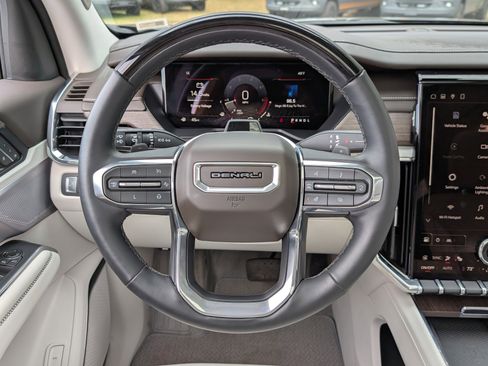 Used 2024 GMC Acadia Denali w/ Super Cruise Package image 26