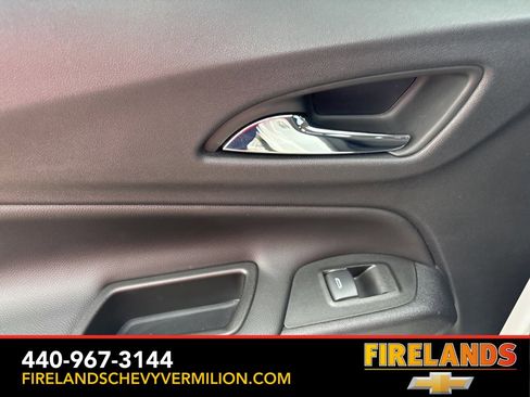 Used 2023 Chevrolet Equinox LT image 39
