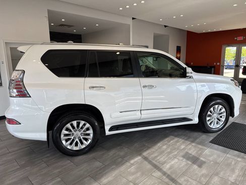 Used 2015 Lexus GX 460 w/ Premium Package image 7
