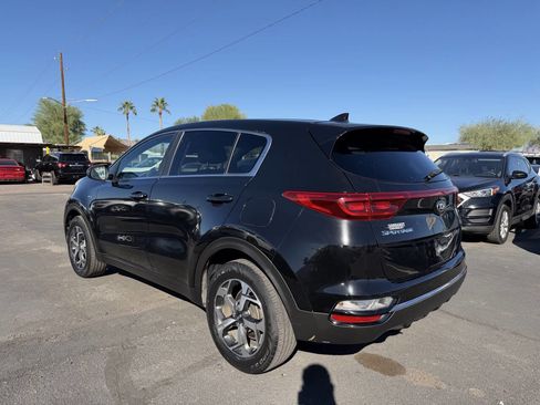 Used 2021 Kia Sportage LX image 5