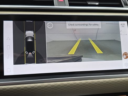 Used 2023 Land Rover Range Rover Velar R-Dynamic S image 23