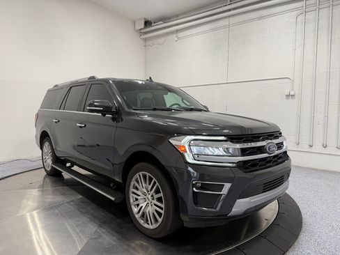 Used 2024 Ford Expedition Max Limited image 1