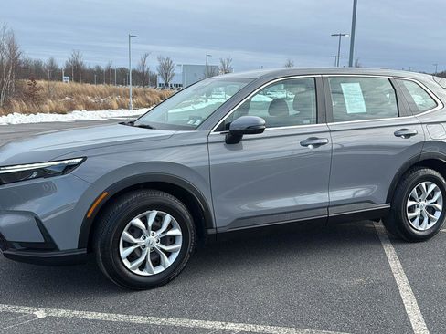 Used 2023 Honda CR-V LX image 15