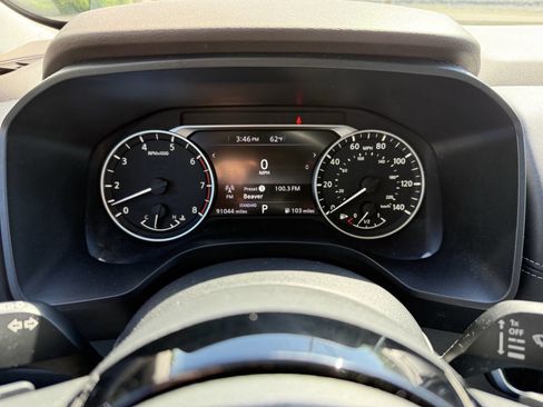 Used 2021 Nissan Rogue SV FWD image 13