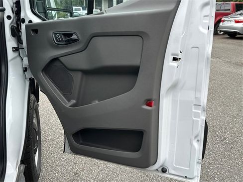 New 2025 Ford Transit 250 Low Roof image 14