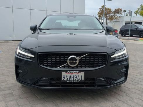 Certified 2025 Volvo S60 B5 Plus image 8