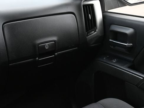 Used 2018 Chevrolet Silverado 1500 LT w/ All Star Edition RWD image 8