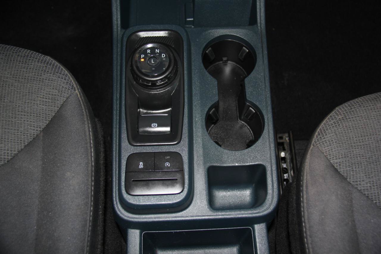 Used 2025 Ford Maverick XL w/ Equipment Group 102A AWD/4WD image 18