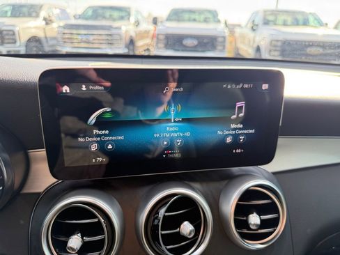 Used 2022 Mercedes-Benz GLC 300 4MATIC image 24