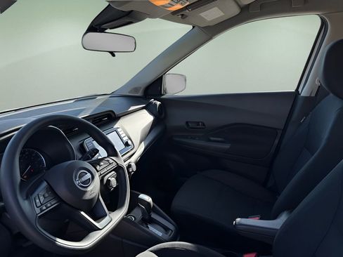 Certified 2025 Nissan Kicks Play S image 15