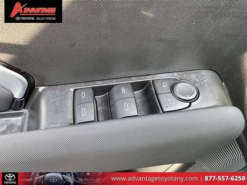 Used 2024 Chevrolet Colorado Z71 w/ Z71 Convenience Package 2 AWD/4WD image 22
