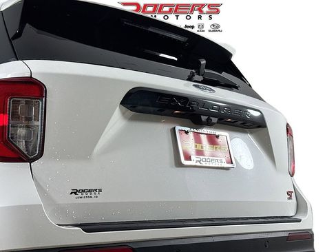 Used 2022 Ford Explorer ST image 27