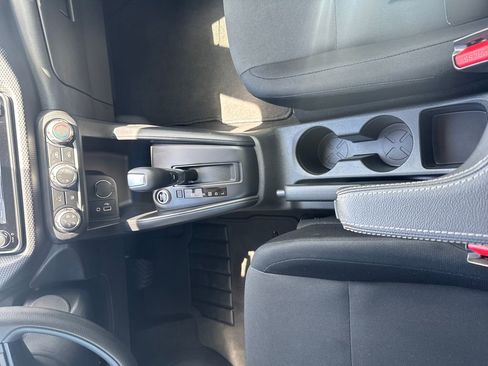 Used 2025 Nissan Kicks Play S FWD image 27