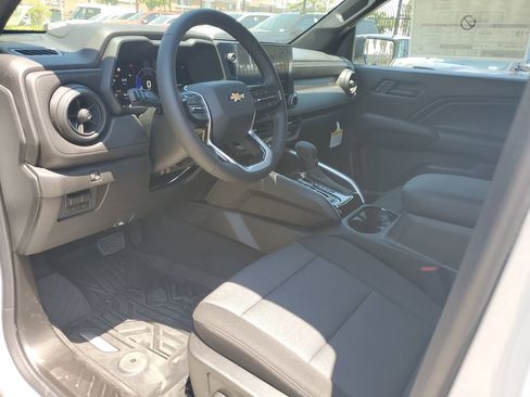 New 2026 Chevrolet Colorado W/T w/ WT Custom Package AWD/4WD image 18