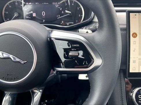 Used 2023 Jaguar F-PACE S image 23