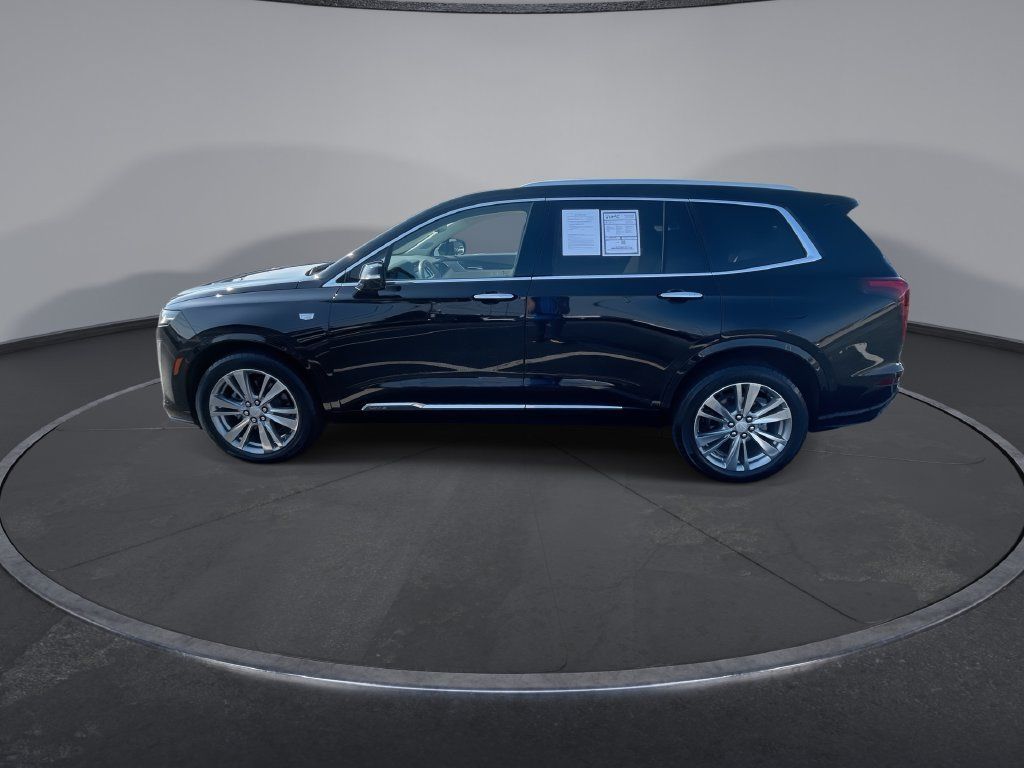 Used 2023 Cadillac XT6 Premium Luxury w/ Technology Package FWD image 5