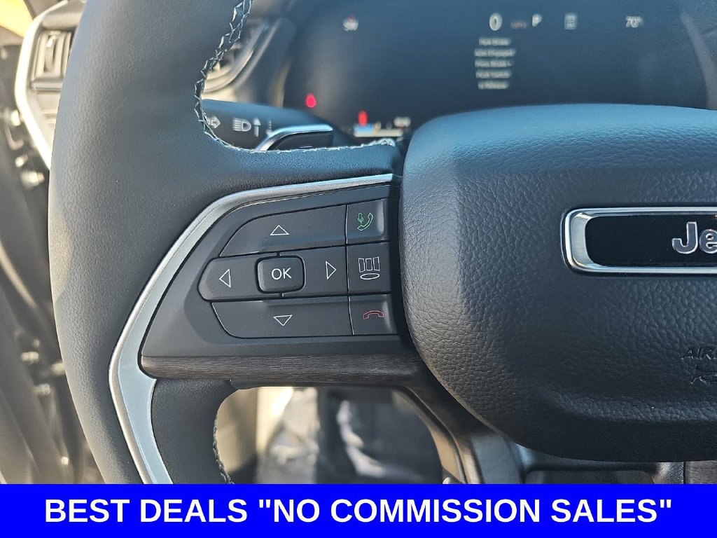 Used 2026 Jeep Grand Cherokee Limited AWD/4WD image 17