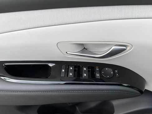 New 2026 Hyundai Tucson Limited image 9