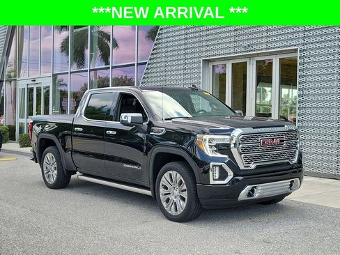 Used 2022 GMC Sierra 1500 Denali w/ Denali Reserve Package AWD/4WD image 1