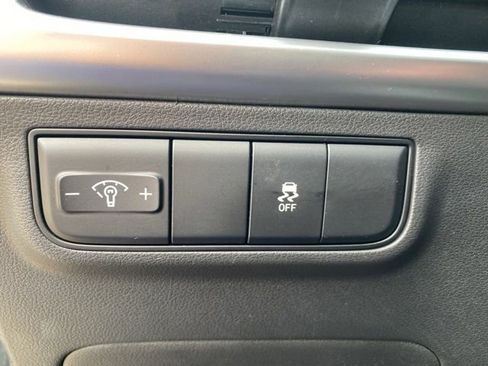 Used 2025 Hyundai Tucson SE image 22