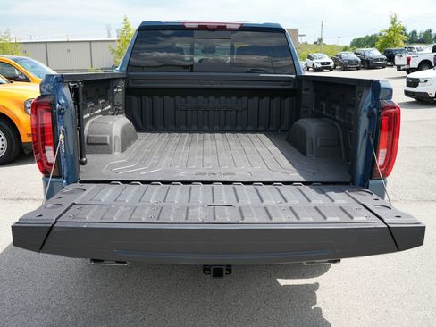 Used 2024 GMC Sierra 1500 Denali w/ Denali Reserve Package AWD/4WD image 11