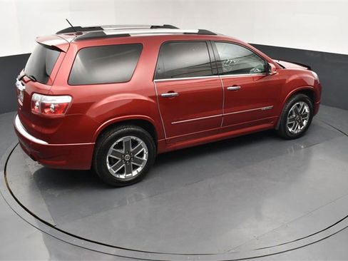 Used 2012 GMC Acadia Denali image 18