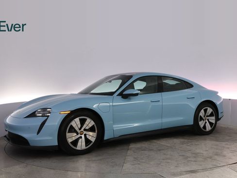 Used 2023 Porsche Taycan RWD image 18