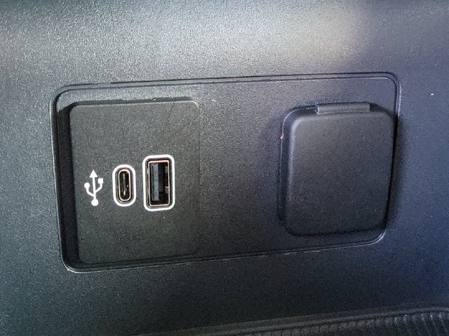 Used 2026 Ford Explorer Active RWD image 15