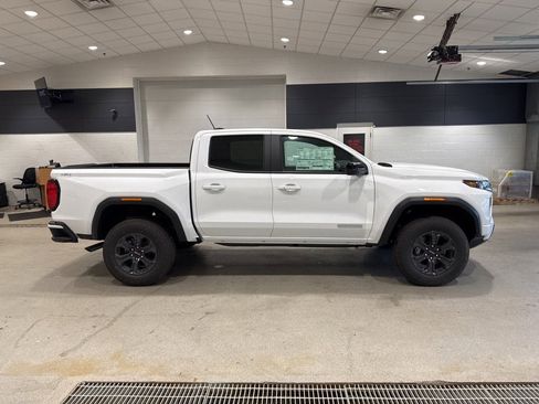 New 2025 GMC Canyon Elevation w/ Convenience Package image 5