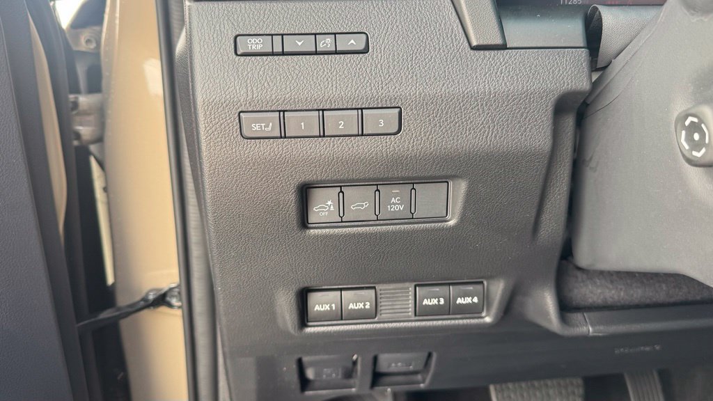 Used 2026 Lexus GX 550 AWD/4WD image 27