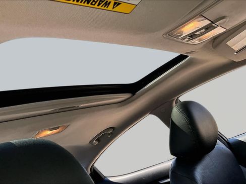 Used 2011 Hyundai Elantra Limited FWD image 13