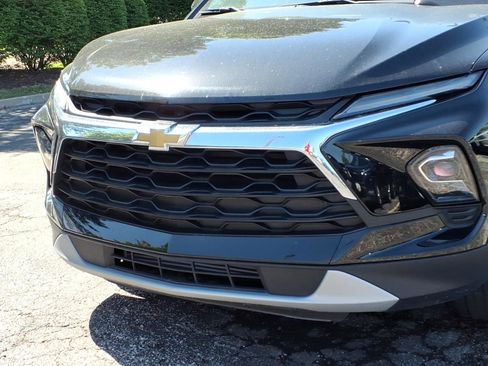 Used 2025 Chevrolet Blazer LT FWD image 34