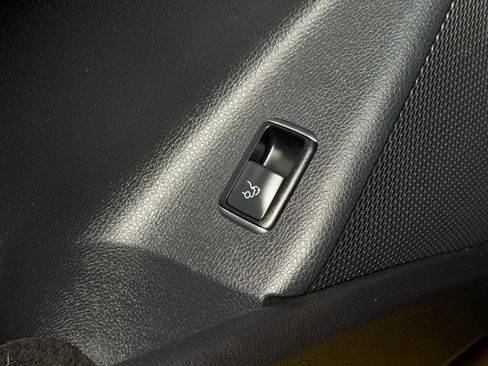 Used 2014 Mercedes-Benz CLA 250 image 26