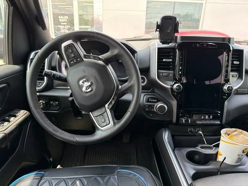 Used 2025 RAM 1500 Big Horn AWD/4WD image 10