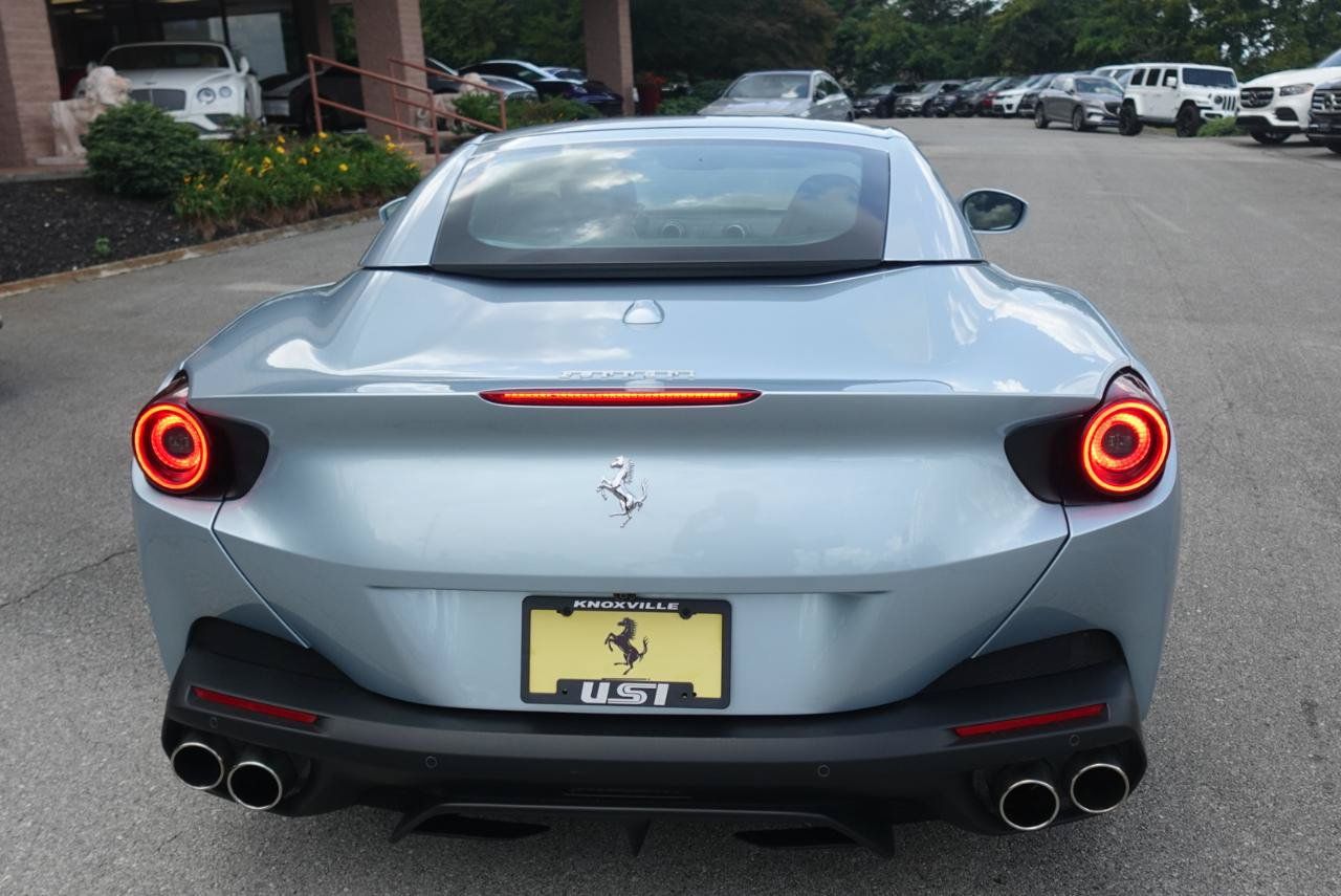 Used 2019 Ferrari Portofino RWD image 3