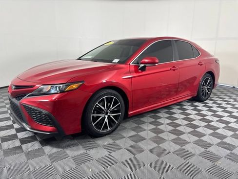 Used 2023 Toyota Camry SE w/ Audio Upgrade Package FWD image 31