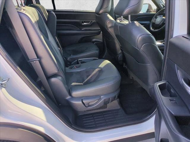 Certified 2026 Toyota Grand Highlander AWD Hybrid image 23