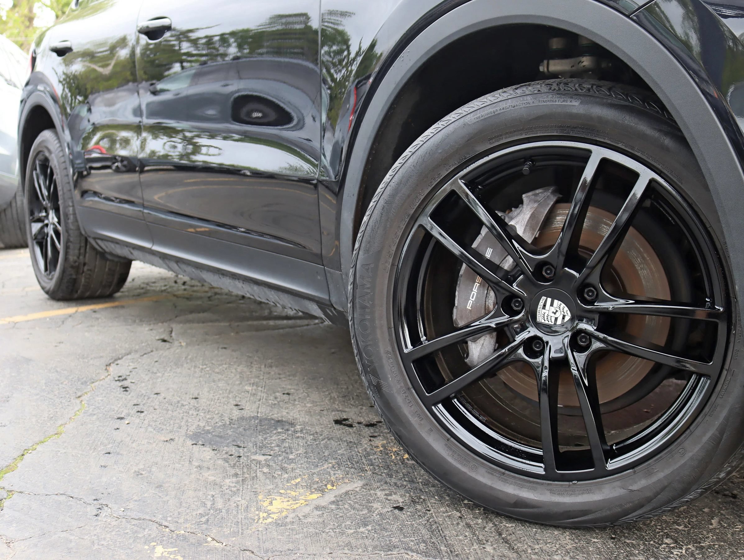 Used 2020 Porsche Cayenne AWD/4WD image 5