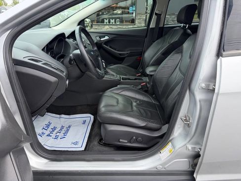 Used 2015 Ford Focus SE w/ Equipment Group 201A FWD image 13