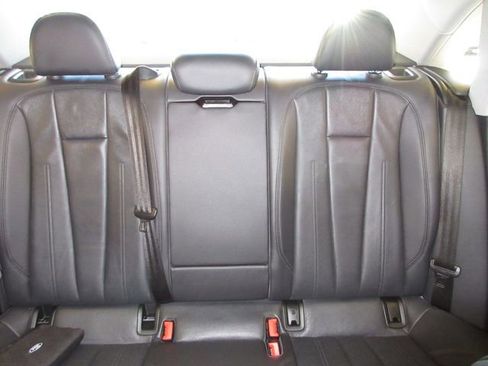 Used 2019 Audi A4 2.0T Premium image 25