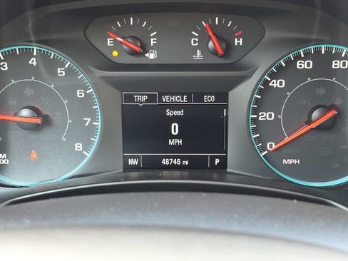 Used 2020 Chevrolet Equinox LS w/ LS Convenience Package FWD image 23