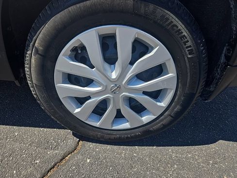 Used 2016 Nissan Rogue S w/ Appearance Package AWD/4WD image 36