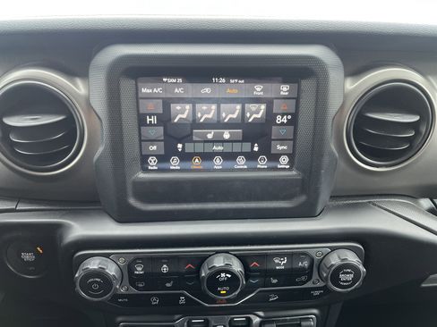 Used 2020 Jeep Wrangler Unlimited Sport image 25