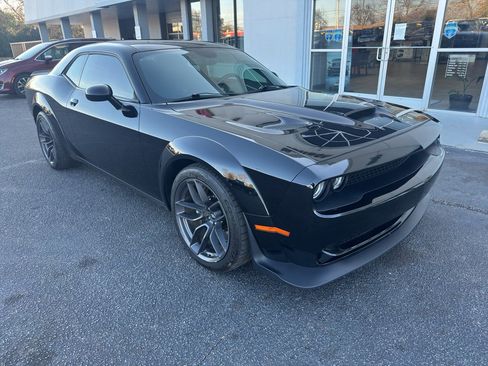 Used 2020 Dodge Challenger R/T Scat Pack image 3