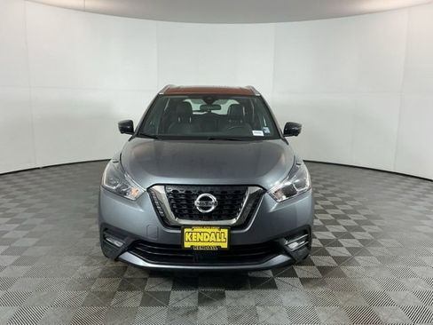 Used 2020 Nissan Kicks SR w/ SR Premium Package image 2