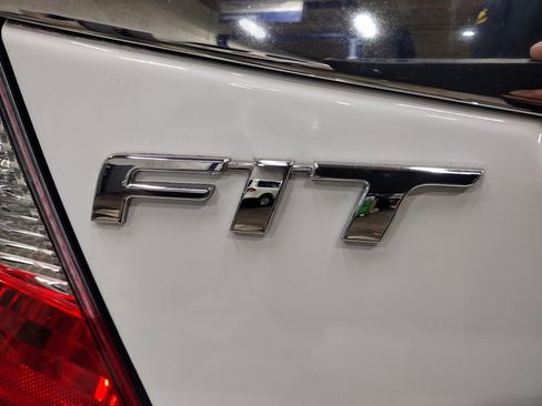 Used 2019 Honda Fit EX image 11