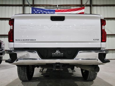 Used 2021 Chevrolet Silverado 2500 LTZ w/ LTZ Premium Texas Edition AWD/4WD image 9