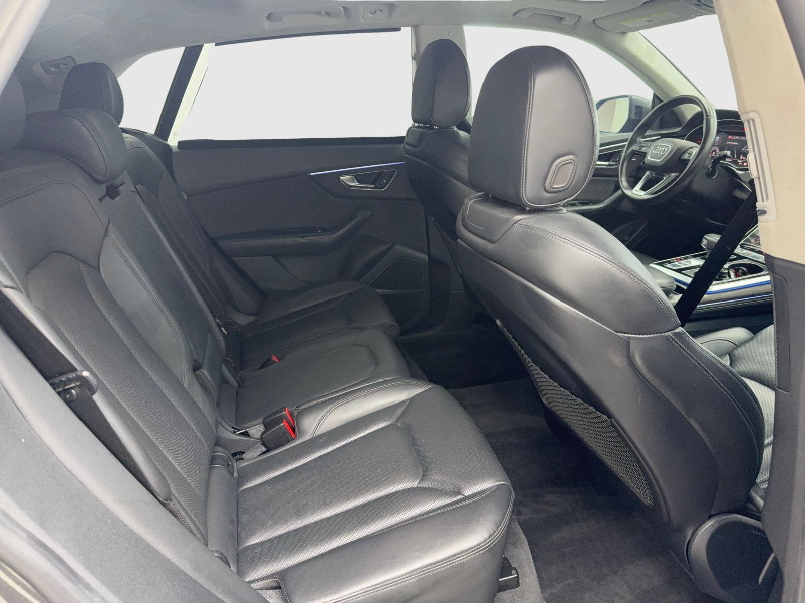 Used 2019 Audi Q8 Prestige AWD/4WD image 40