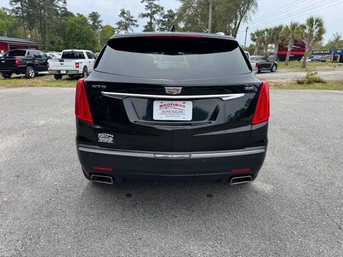 Used 2017 Cadillac XT5 Luxury w/ Driver Awareness Package image 5