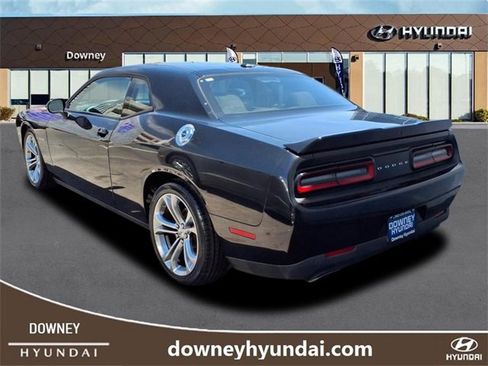 Used 2022 Dodge Challenger R/T image 4